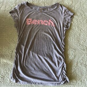 A Cozy XL BENCH Cinched Lightweight Grey W/Sparkly Bench Print T~Shirt ~6463-001